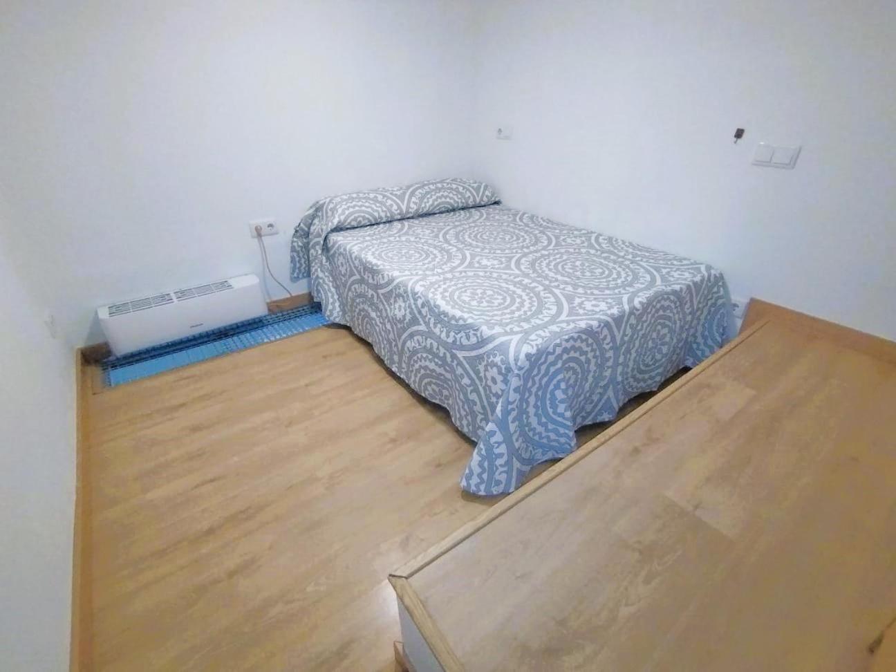 Apartamento Para 2 - Puerta Del Sol Madrid Luaran gambar
